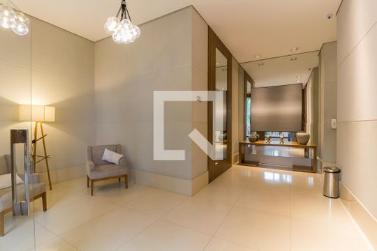 Hall de Entrada de kitnet/studio para alugar com 1 quarto, 46m² em Centro Cívico, Mogi das Cruzes