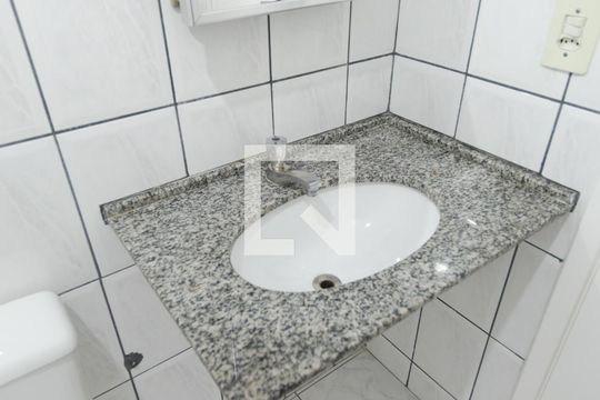 Banheiro de apartamento à venda com 2 quartos, 56m² em Independência, São Bernardo do Campo