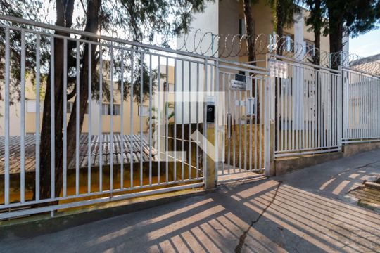 Fachada de apartamento à venda com 2 quartos, 39m² em Vila Carmosina, São Paulo