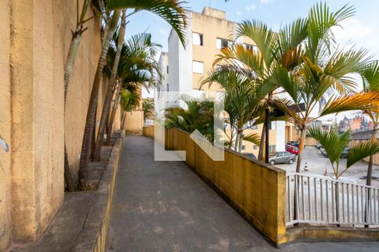 Área Externa de apartamento à venda com 2 quartos, 39m² em Vila Carmosina, São Paulo