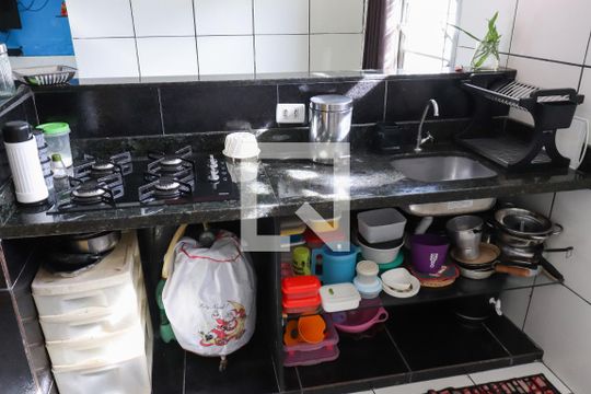 Cozinha de casa para alugar com 2 quartos, 40m² em San Martin, Recife
