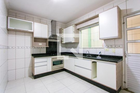 Cozinha de casa para alugar com 2 quartos, 75m² em Jardim Las Vegas, Santo André