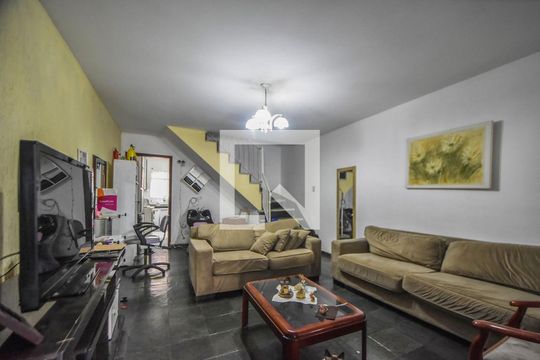 Sala de casa à venda com 2 quartos, 100m² em Jardim Cordeiro, São Paulo
