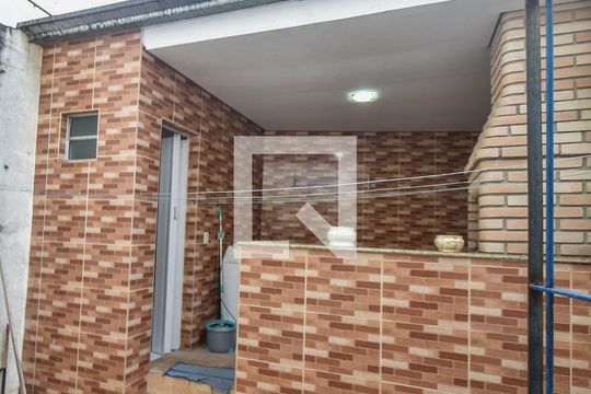 Quintal de casa à venda com 2 quartos, 100m² em Jardim Cordeiro, São Paulo
