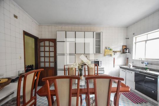 Cozinha de casa à venda com 2 quartos, 100m² em Jardim Cordeiro, São Paulo