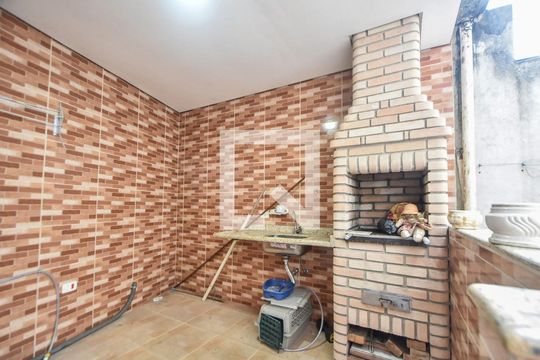Churrasqueira  de casa à venda com 2 quartos, 100m² em Jardim Cordeiro, São Paulo