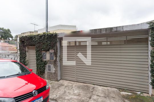 Fachada de casa à venda com 3 quartos, 160m² em Jardim Santo Elias, São Paulo