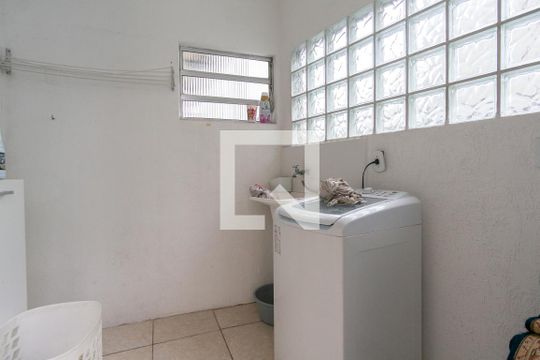 Área de Serviço de casa à venda com 3 quartos, 160m² em Jardim Santo Elias, São Paulo