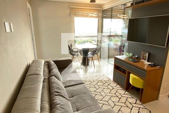 Sala de apartamento à venda com 2 quartos, 70m² em Cambuí, Campinas