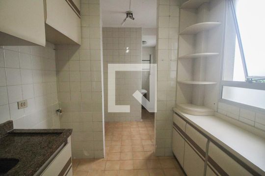 cozinha de apartamento para alugar com 2 quartos, 62m² em Jardim Paraíso, São Paulo