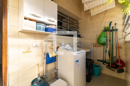 Lavanderia de casa à venda com 2 quartos, 297m² em Jardim da Saúde, São Paulo