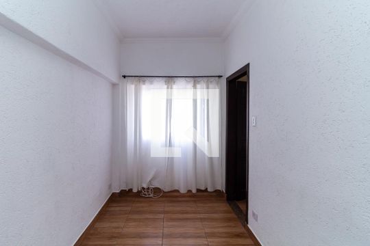 Casa para alugar com 1 quarto, 42m² em Vila Santa Clara, São Paulo
