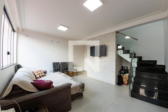 Sala de casa à venda com 3 quartos, 110m² em Vila Macedopolis, São Paulo