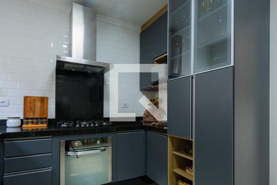 Casa à venda com 3 quartos, 110m² em Vila Macedopolis, São Paulo