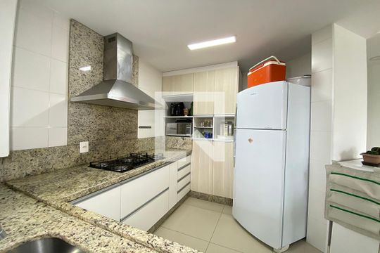 Cozinha de apartamento à venda com 3 quartos, 105m² em Centro, Novo Hamburgo
