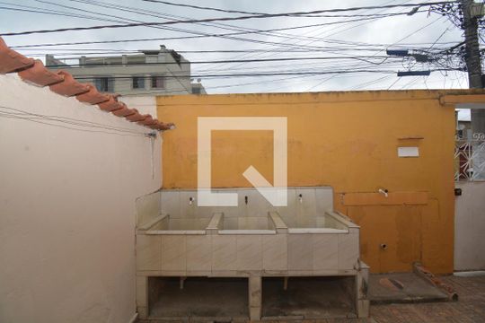 Área de Serviço de casa para alugar com 1 quarto, 25m² em Bento Ribeiro, Rio de Janeiro