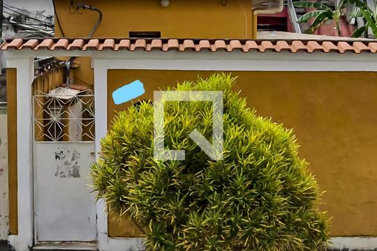 Fachada de casa para alugar com 1 quarto, 25m² em Bento Ribeiro, Rio de Janeiro