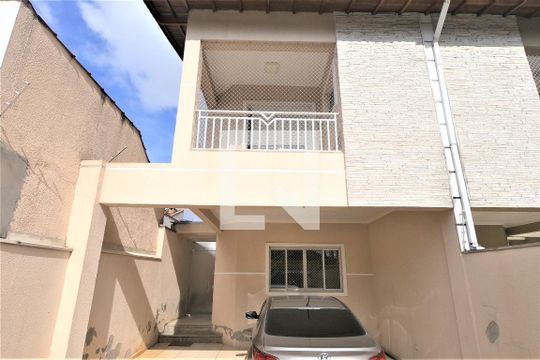 Fachada da casa de casa à venda com 3 quartos, 180m² em Vila São Ricardo, Guarulhos