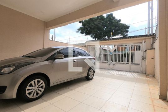 Garagem de casa à venda com 3 quartos, 180m² em Vila São Ricardo, Guarulhos