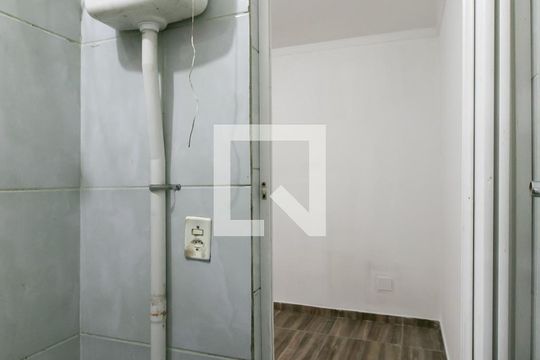 Banheiro  de casa de condomínio para alugar com 1 quarto, 40m² em Vila Brasil, São Paulo