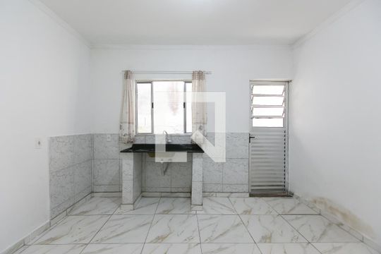 Cozinha de casa de condomínio para alugar com 1 quarto, 40m² em Vila Brasil, São Paulo