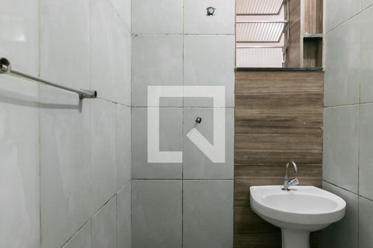 Banheiro  de casa de condomínio para alugar com 1 quarto, 40m² em Vila Brasil, São Paulo