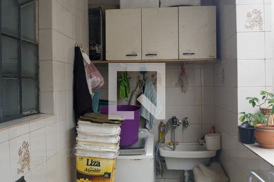 Lavanderia 1 de casa à venda com 4 quartos, 160m² em Cangaiba, São Paulo