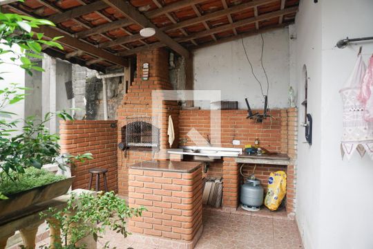 Churrasqueira de casa à venda com 4 quartos, 160m² em Cangaiba, São Paulo