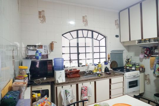 Cozinha de casa à venda com 4 quartos, 160m² em Cangaiba, São Paulo
