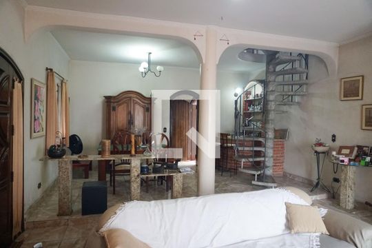 Sala de casa à venda com 4 quartos, 160m² em Cangaiba, São Paulo