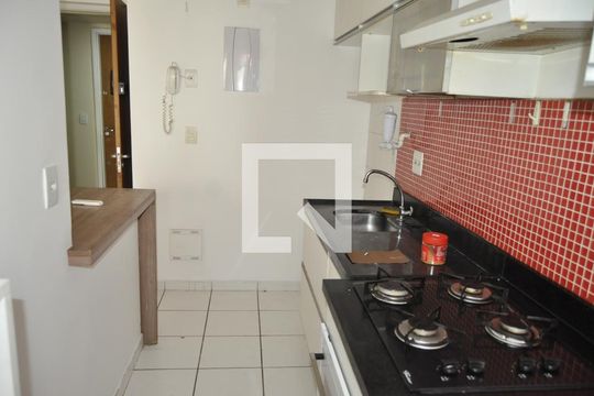 Cozinha de apartamento para alugar com 2 quartos, 51m² em Del Castilho, Rio de Janeiro