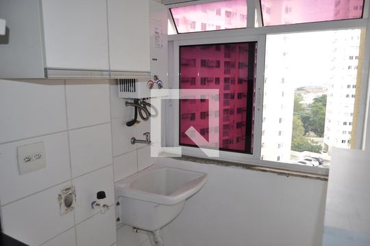 Área de serviço de apartamento para alugar com 2 quartos, 51m² em Del Castilho, Rio de Janeiro
