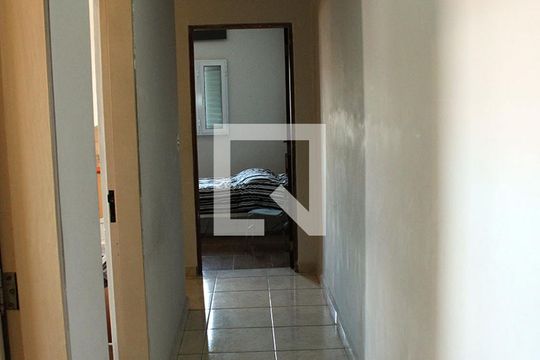 Corredor de casa à venda com 3 quartos, 200m² em Conceição, Diadema