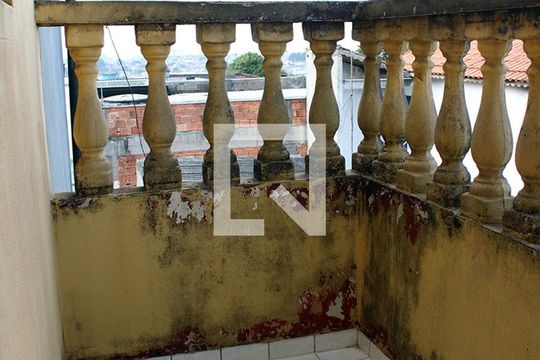 Varanda do quarto 2 de casa à venda com 3 quartos, 200m² em Conceição, Diadema