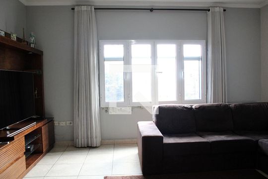 Sala de casa à venda com 3 quartos, 200m² em Conceição, Diadema