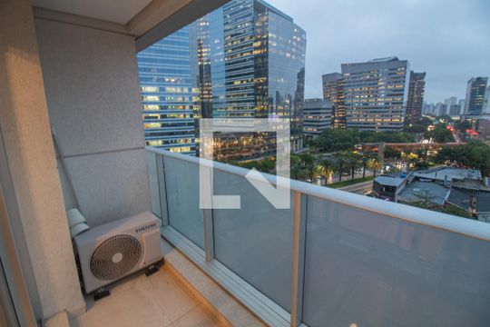 Sacada de kitnet/studio à venda com 1 quarto, 50m² em Chácara Santo Antônio (zona Sul), São Paulo