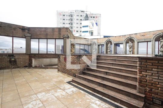 Quintal de apartamento à venda com 3 quartos, 886m² em Jardim Avelino, São Paulo