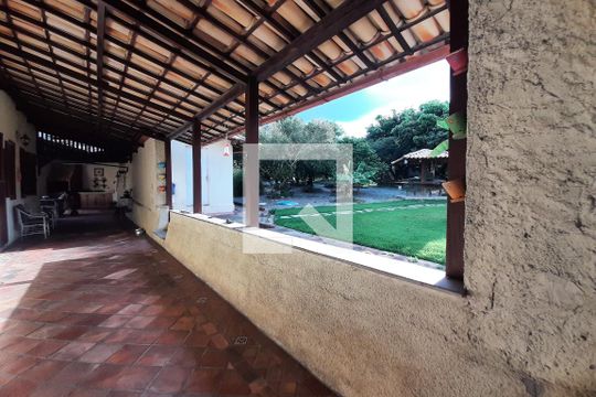 varanda de casa à venda com 5 quartos, 1300m² em Garças, Belo Horizonte