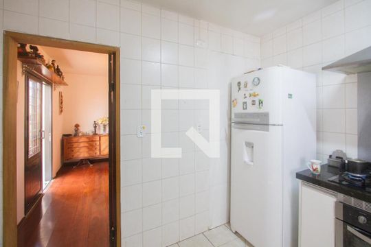 Cozinha de casa para alugar com 3 quartos, 140m² em Vila Sao Francisco (zona Sul), São Paulo