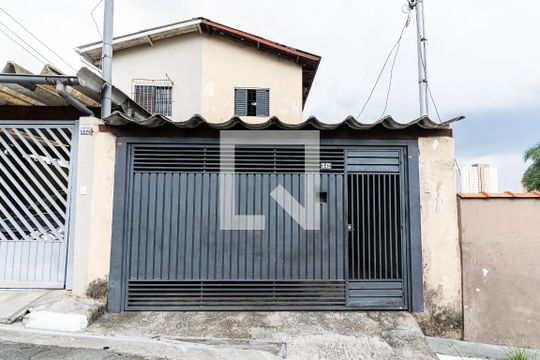 Fachada de casa à venda com 2 quartos, 60m² em Conjunto Residencial Jardim Canaã, São Paulo
