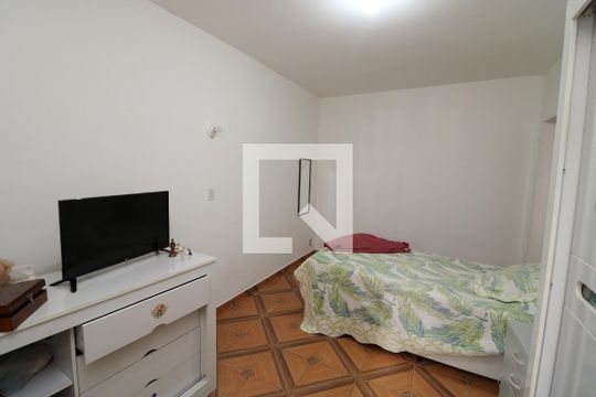 Quarto 1 de casa para alugar com 3 quartos, 250m² em Vila Carmem, São Paulo