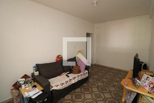 Sala de casa para alugar com 3 quartos, 250m² em Vila Carmem, São Paulo