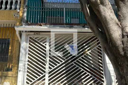 Fachada de casa à venda com 2 quartos, 140m² em Parque Edu Chaves, São Paulo
