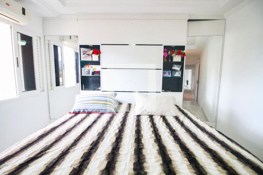 Casa para alugar com 4 quartos, 219m² em Jardim Centenário, São Paulo