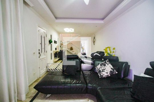 Casa para alugar com 4 quartos, 219m² em Jardim Centenário, São Paulo