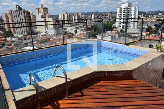 Piscina de kitnet/studio à venda com 1 quarto, 40m² em Anhangabaú, Jundiaí