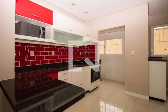 Cozinha e Área de Serviço de apartamento para alugar com 2 quartos, 70m² em Jardim Botânico, Porto Alegre