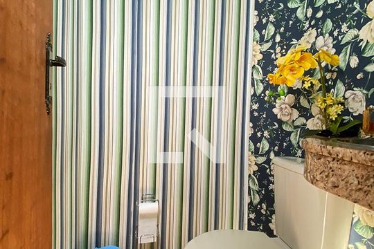 Lavabo de casa de condomínio à venda com 3 quartos, 130m² em Santo André, São Leopoldo