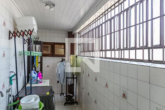 Área de Serviço de casa à venda com 4 quartos, 341m² em Partenon, Porto Alegre