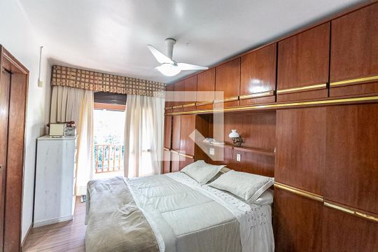 Quarto 1 de casa à venda com 4 quartos, 341m² em Partenon, Porto Alegre